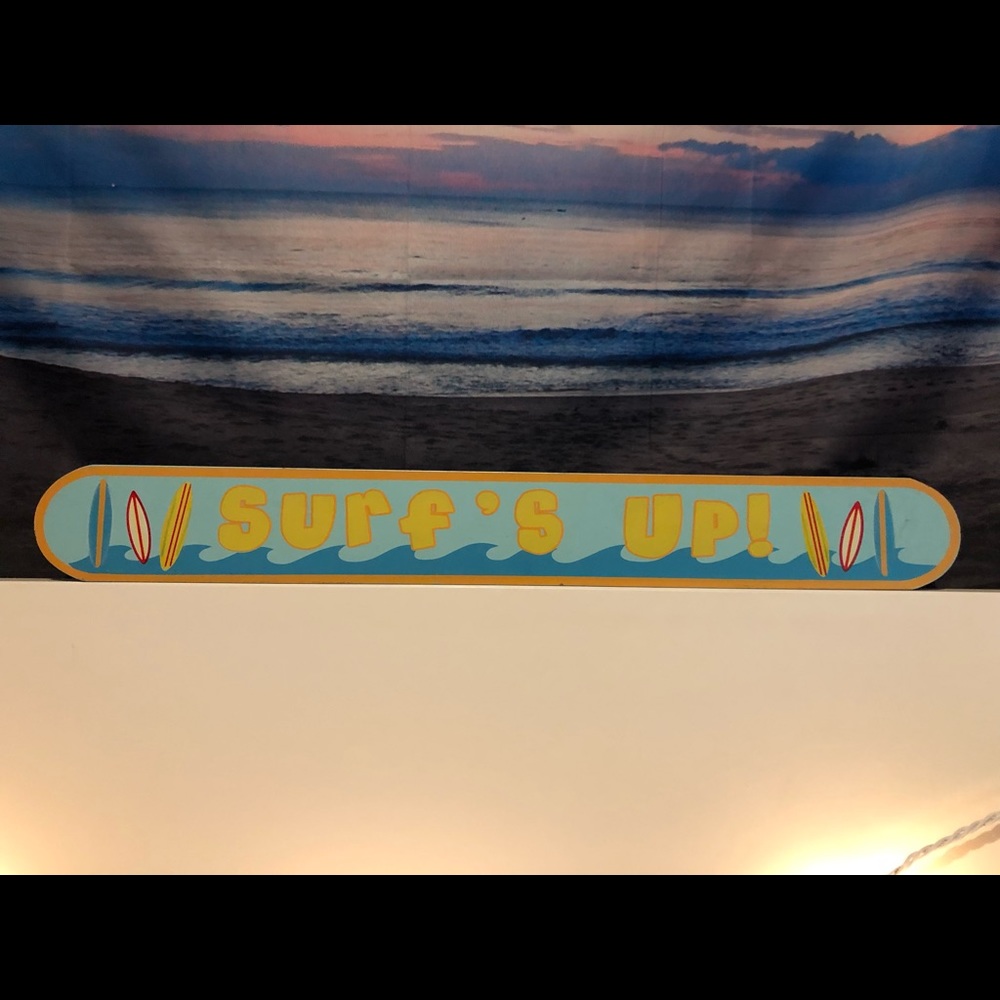 Surf’s Up! Room Decor